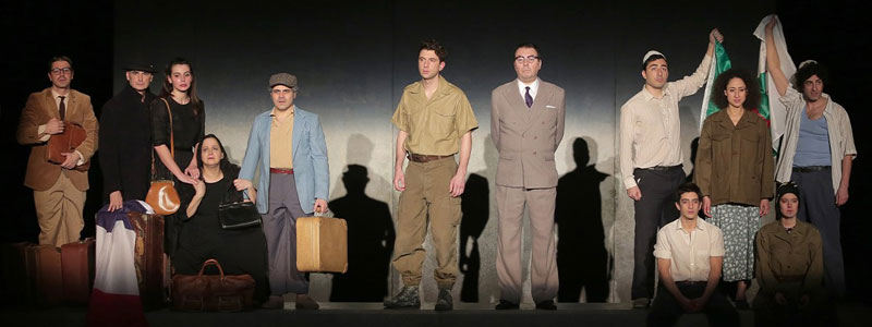 Xavier Lemaire, image de la création vidéo de Sébastien Sidaner. Une pièce de la Compagnie Les Larrons,Atelier Théâtre Actuel.