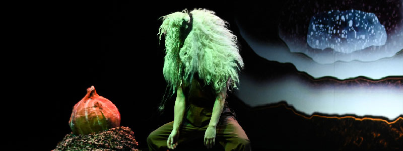 Doula terra, création  lumière, vidéo et scénographique de Sébastien Sidaner. compagnie Digestif. ,Suisse.