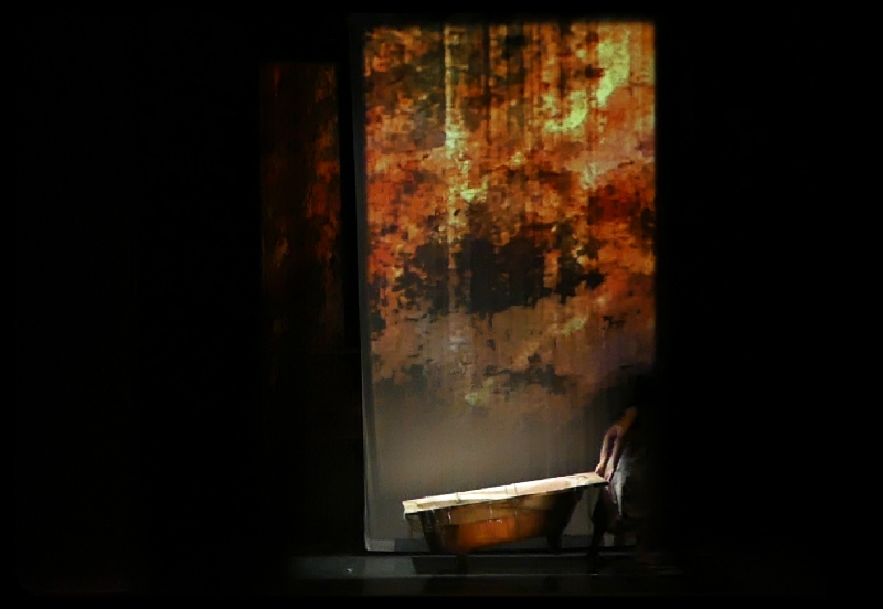 En pleine France — création vidéo immersive pour le théâtre contemporain par Sébastien Sidaner