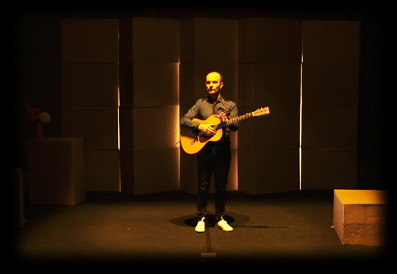 Presque Solo,  image de la création vidéo de Sébastien Sidaner.  un concert de l'hallali production.